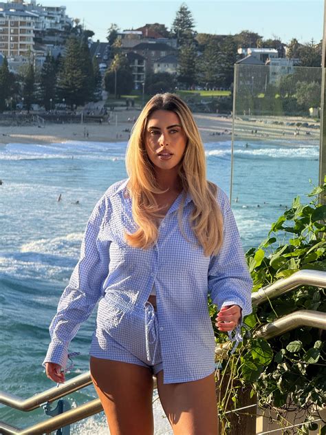 Ariella Nyssa (@ariellanyssa) • Instagram photos and videos