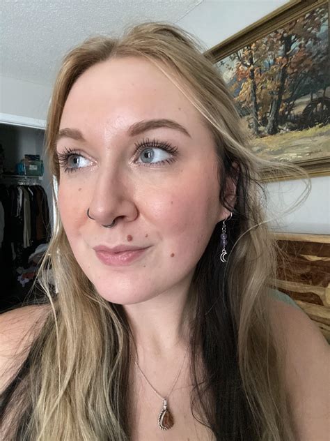 Meghan's Mole Twitter Saga: What You're MISSING! Image 18
