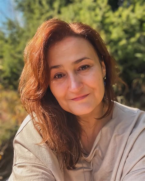 Вот и лето прошло, Словно и не бывало. На пригреве тепло. Только этого ...