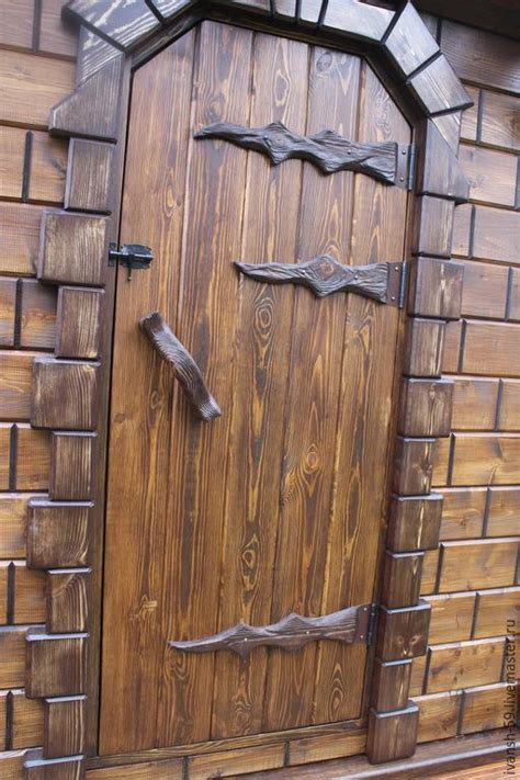 Дверь деревянная с наличниками в интернет-магазине Ярмарка Мастеров по ...