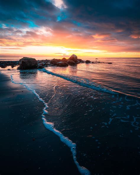 (OC) Wreck Beach, Vancouver, BC, Canada. [5172x7755] Instagram: @mjt