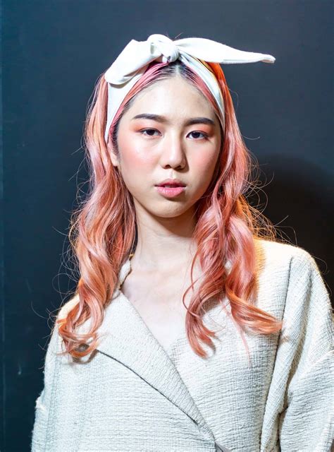 80 ไอเดีย สีผมหน้าสว่าง สำหรับสาวผิวแทน ผิวเข้ม ทำแล้วสวยเด่น มีออร่า