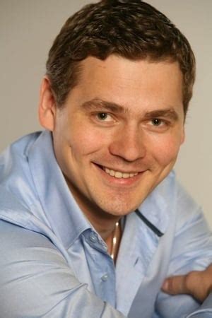 Alexander Pashkov - Biografía, mejores películas, series, imágenes y ...