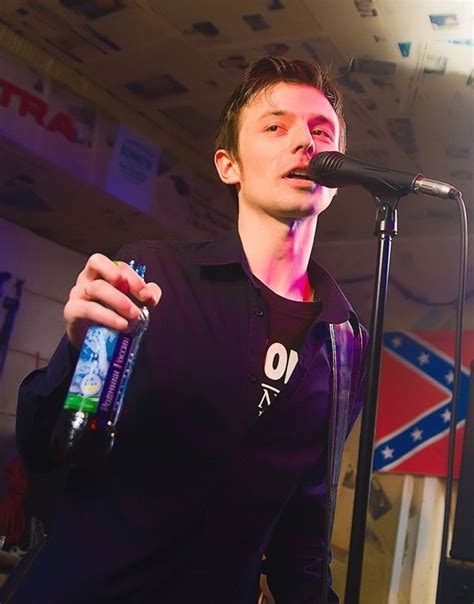 Илюха Гудок / Стихи.ру