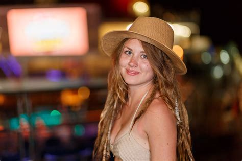 Abby Part III: The quest for a studio after dark - Allurism.com