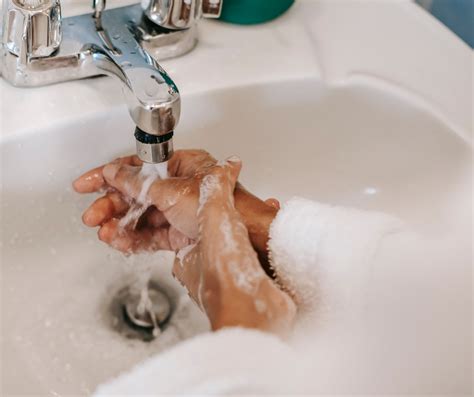 How to Make Natural Hand Soap for Your Home — Nesting404