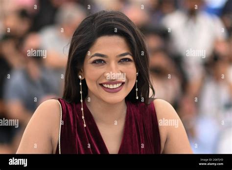 azmeri haque badhon attending  rehana maryam noor photocall  part
