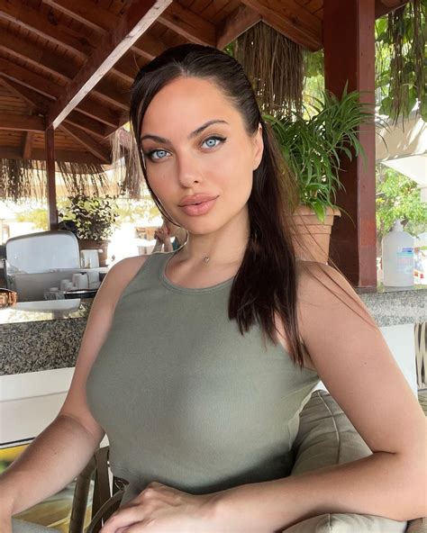 Regina Kova - Bio, Age, Height, Wiki, Model Sport Girls Bio