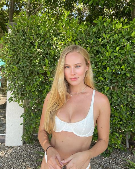 Starlet Arcade: Danika Yarosh