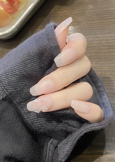 yuraᑉ³ on Twitter: "did some simple nails bc i was bored ^__^ https://t