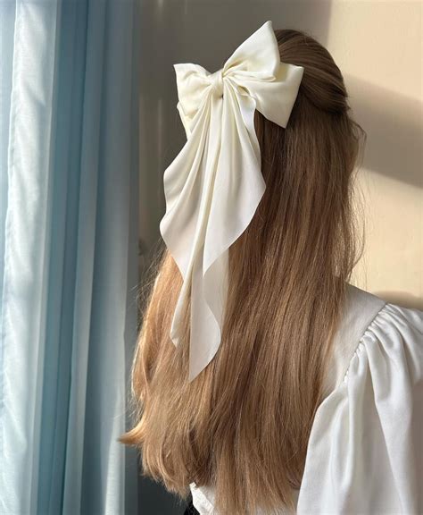 trending bow hairstyles      wear