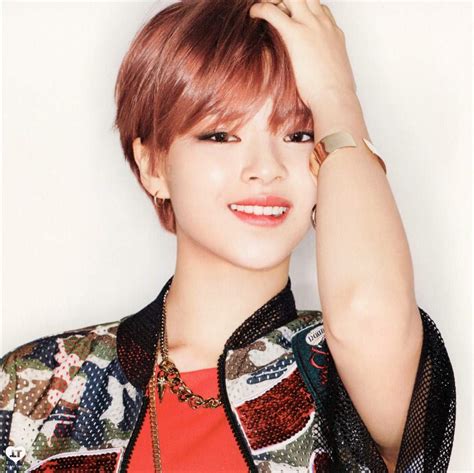 Jeongyeon with long hair?!? | Twice (트와이스)ㅤ Amino