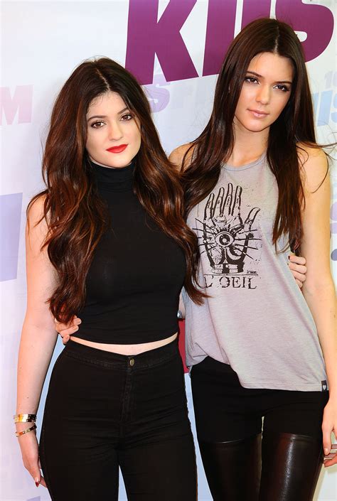 How Far Apart Are Kylie And Kendall Jenner at Mamie Shields blog