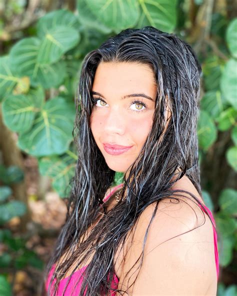 Anastasia Pagonis | Just be yourself! Let people see the real