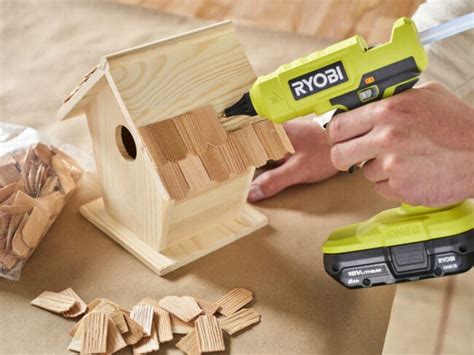 Ryobi 18V One+ Glue Gun PCL921 - Pro Tool Reviews