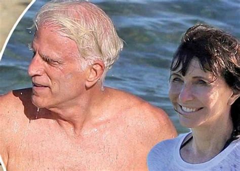 Does Ted Danson Wear a Toupee? Cheers Star's Hair Explained