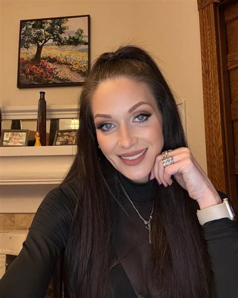 Jillian Hall (@jillianhall1) • Instagram photos and videos