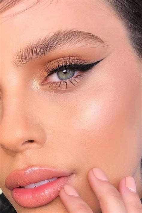 51 Gorgeous Winged Eyeliner Ideas To Transform Your Look | Winged ...