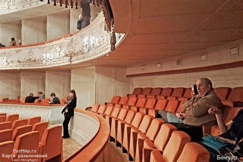 Описание и фотографии зала Михайловского театра, как видно сцену с ...