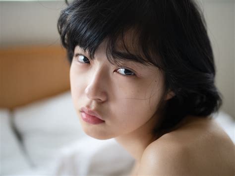 青山裕企『少女礼讃 everything.』 | ENCOUNTER MAGAZINE | 写真のウェブメディア