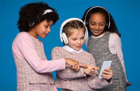 bluetooth headphones safe  kids headphone experts
