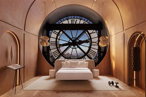 Musée d’Orsay: Torch in the Night of the 2024 Olympic Games – DecoFond