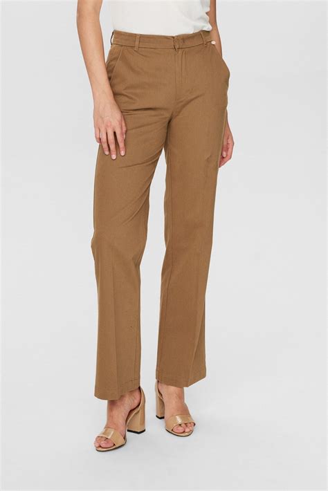 New arrivals ⇒ Trendy designer clothes for women | NÜMPH
