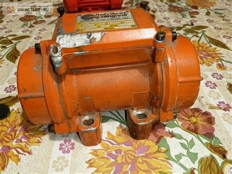 Поверхностный вибратор Italvibras MVSI 3/120-VS200-AA 220/380v. Италия ...