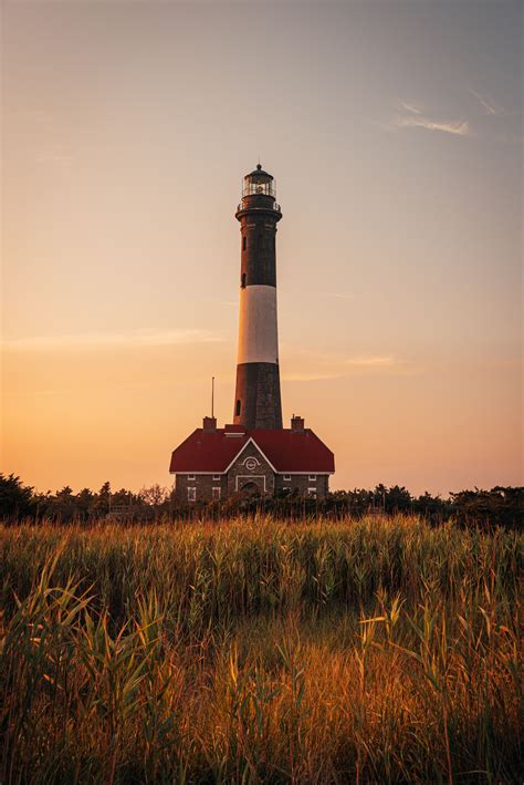 This guide explains what fire island in new york offers 1