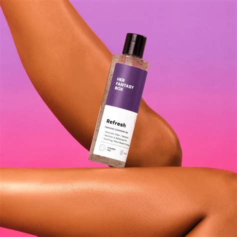 Her Fantasy Box | Refresh pH Balancing Shower Gel Natural Feminine