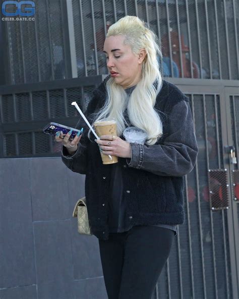 Amanda Bynes nackt, Nacktbilder, Playboy, Nacktfotos, Fakes, Oben Ohne