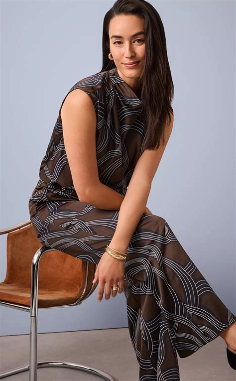 Financial experts explain the benefits of an ann taylor credit card 6