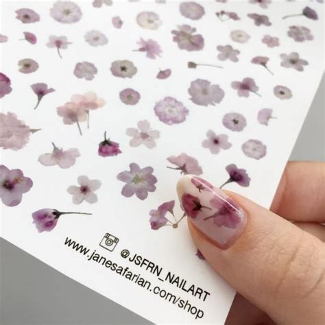 Маникюр весна 2020 (фото) | Fiori unghie, Tatuaggio unghie, Bellezza unghie