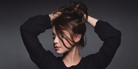 indonesian pop superstar rossa set  perform   asian television