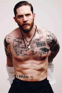 42 ideas de Hombres tatuados | hombres tatuados, hombres, james stephen