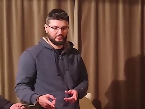 Пасынок Стаса Намина показал, как убивал брата и бабушку - TOPNews.RU
