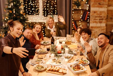 plan  christmas party doodle