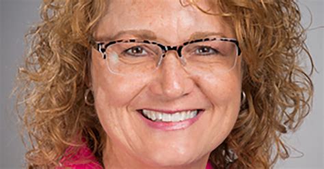 Michelle A. Ozbun | 500 Queer Scientists : 500 Queer Scientists
