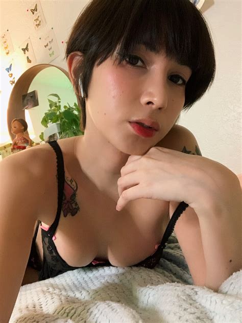 👄 Reixo 💕 on Twitter: "hi 🖤"