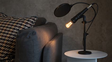 Ast[r]a - The Microphone Lamp