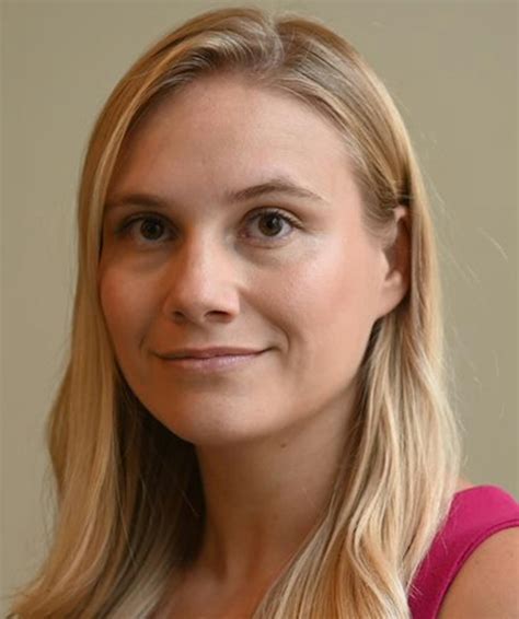 harmon recounts journey   generation college student  emory