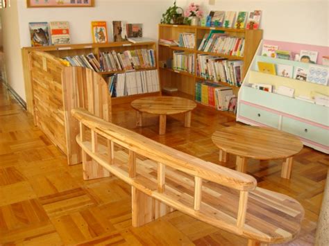 保育園・幼稚園用家具 絵本コーナー
