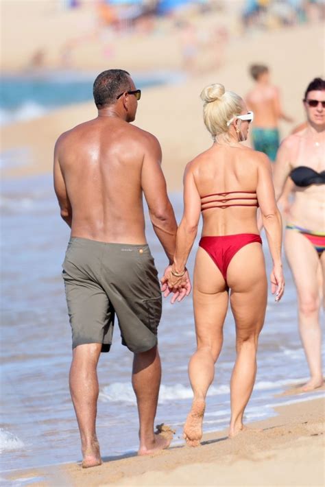 Alex Rodriguez strolls with girlfriend Jaclyn Cordeiro during dreamy ...