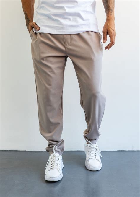 PANTALON CAPRI BEIGE – ANDEZ OFICIAL