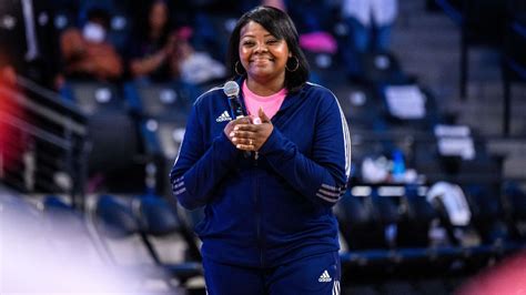 Georgetown's Tasha Butts, 41, dies after breast cancer fight - ESPN