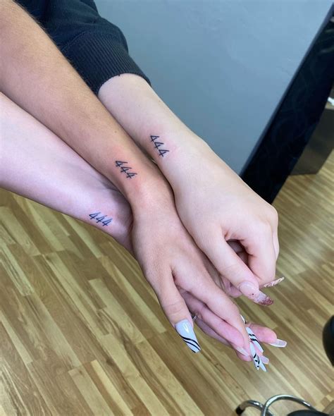 Share more than 67 444 finger tattoo best - in.eteachers