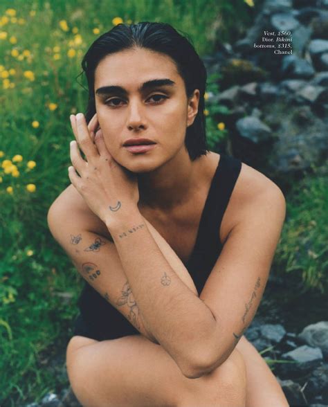 Jill Kortleve' s Hot Springs Dip | Felicity Ingram for Vogue UK — Anne
