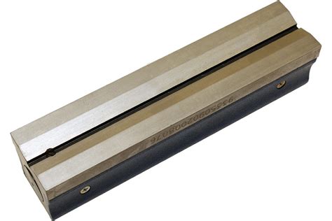Брусковый уровень TLX 200 мм, цена деления 0,02мм/м ZT06-09 65862 ...