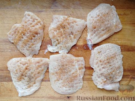 Рецепт: Курица по-французски с консервированным ананасом и сыром (в ...