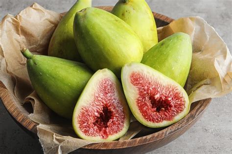 Growing Edible Fig Trees: Variety Selection and Care Tips - MyGardenLife